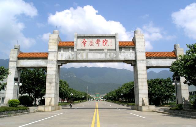 yl23455永利官网创新采用“先研发后付费”+“校企园三方技术合同”的融合模式,推动科技成果转化。